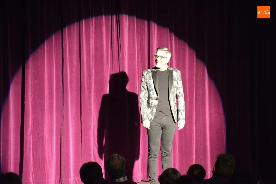Foto 7 - El&nbsp;Gran Caf&eacute; Teatro, humor a cargo de artistas salmantinos en el CAEM  