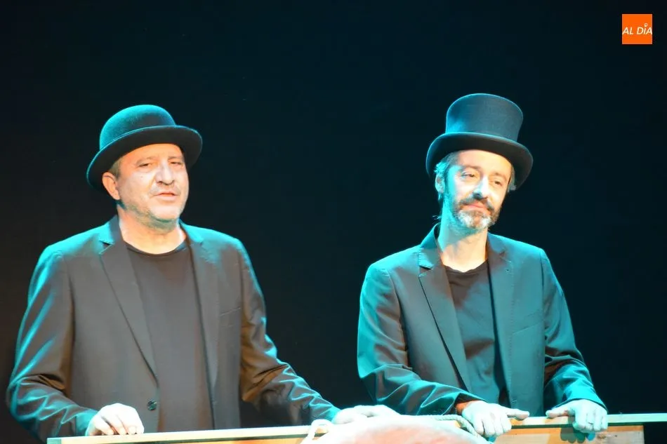 Foto 4 - El&nbsp;Gran Caf&eacute; Teatro, humor a cargo de artistas salmantinos en el CAEM  