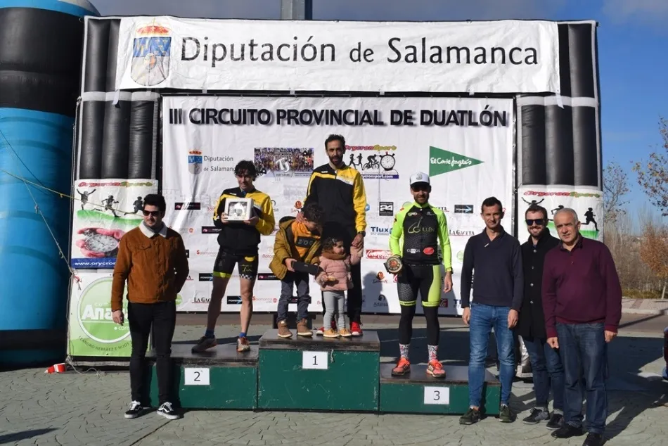 Foto 3 - Carlos Rodr&iacute;guez y Sonia S&aacute;nchez ganan el Duatl&oacute;n Cross de Salamanca