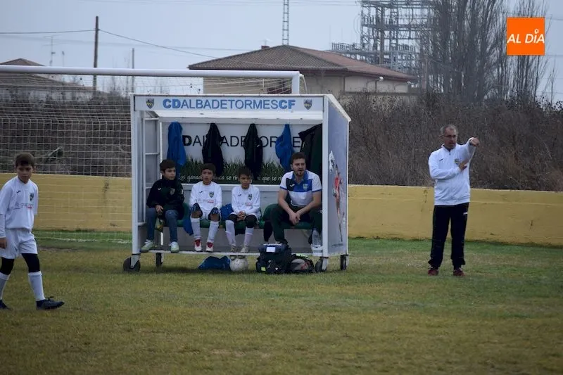Foto 4 - El Alev&iacute;n B del Alba de Tormes CF consigue un merecido triunfo ante el San Agust&iacute;n B