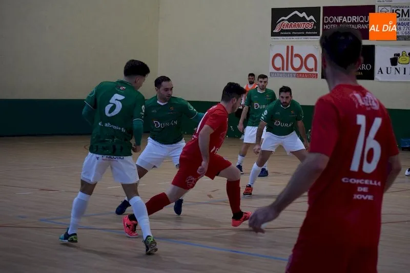 Foto 7 - El Piensos Dur&aacute;n Albense se da todo un fest&iacute;n a costa del Xove (11-4)  