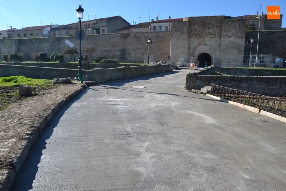 Reabierto de forma definitiva a los peatones el tramo en obras de la Rúa del Sol  