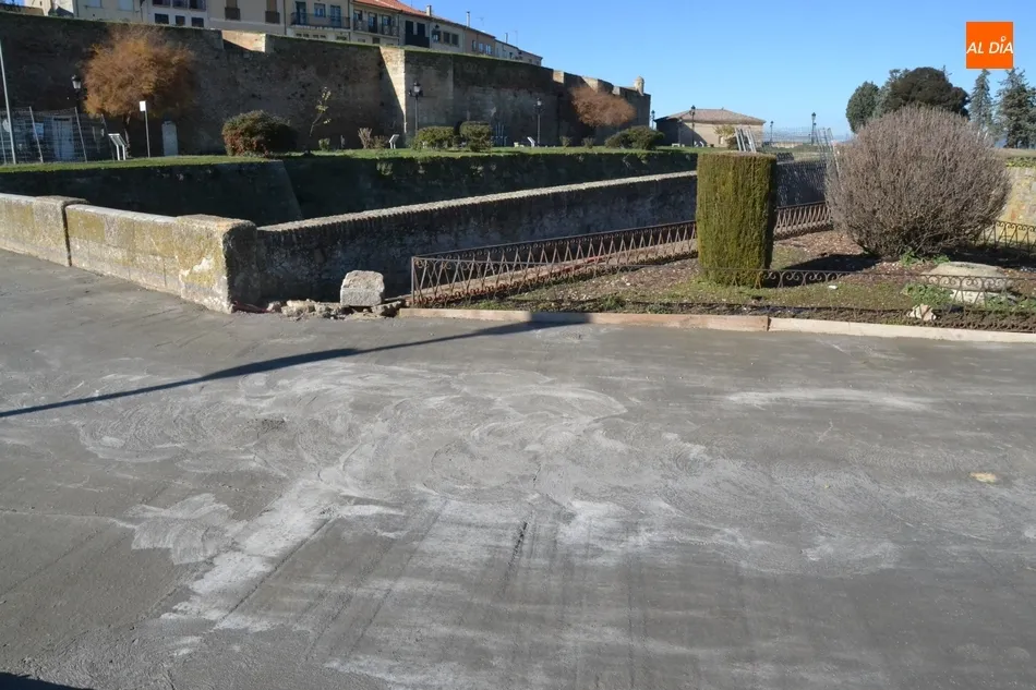 Foto 8 - Reabierto de forma definitiva a los peatones el tramo en obras de la R&uacute;a del Sol  