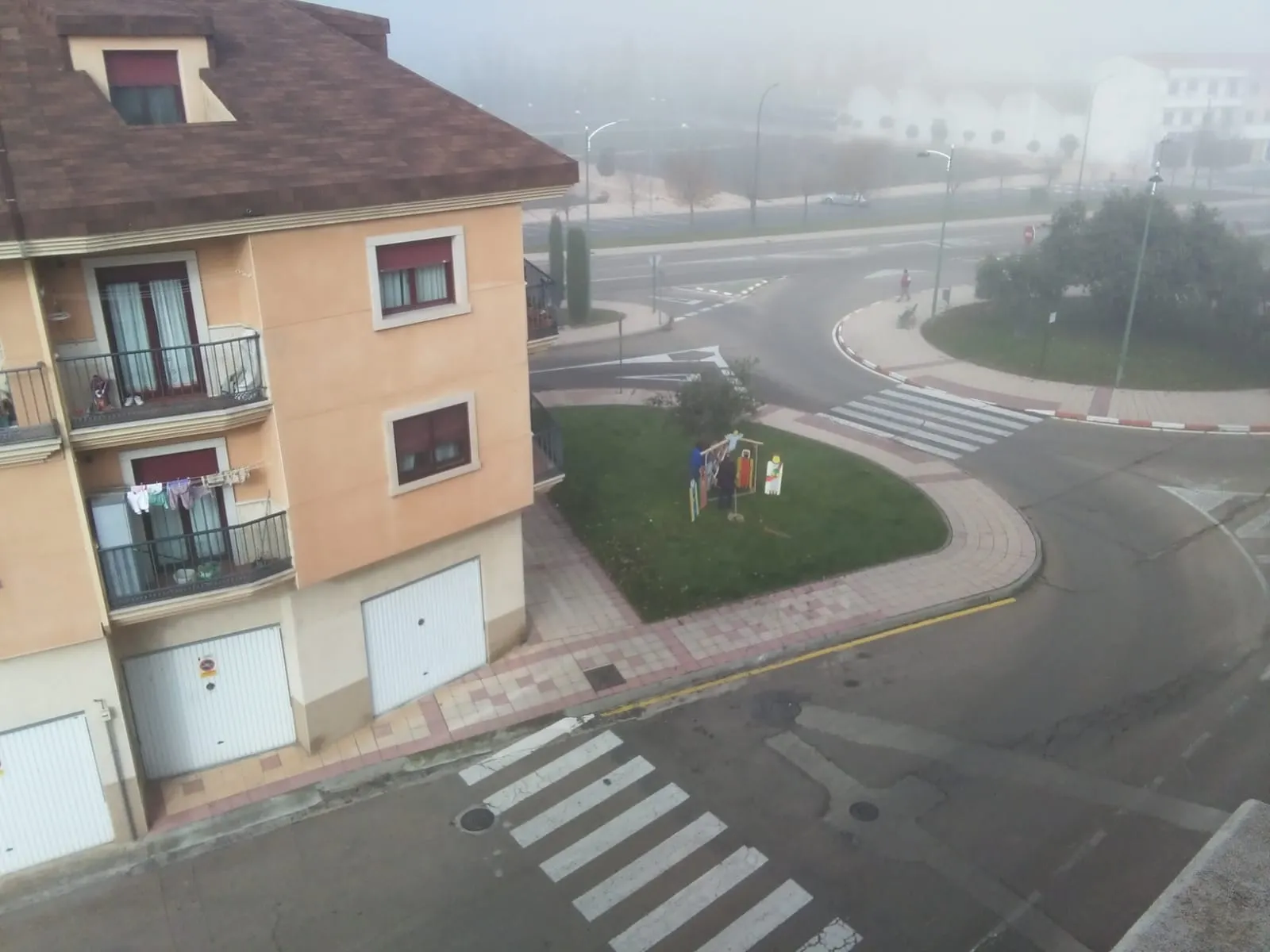 Montado el Portal de Belén del entorno de las Tres Columnas  