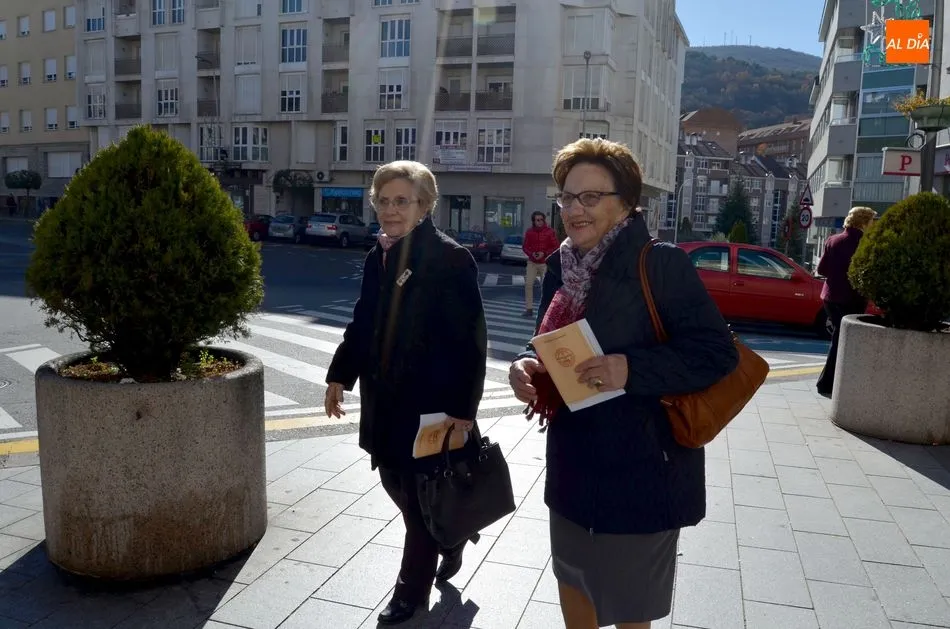 Foto 8 - Los Populares de B&eacute;jar celebran en la calle el D&iacute;a de la Constituci&oacute;n  