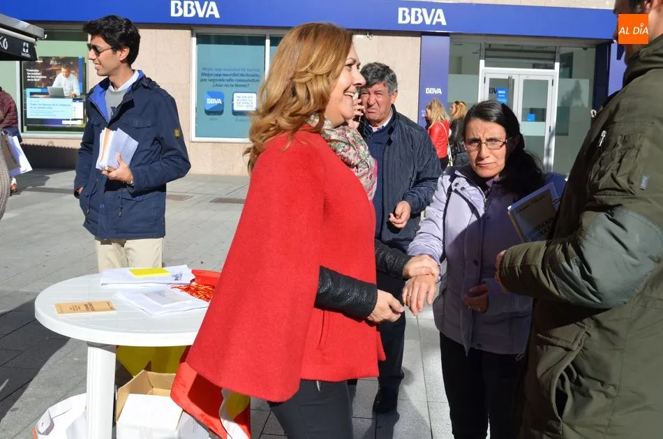 Foto 6 - Los Populares de B&eacute;jar celebran en la calle el D&iacute;a de la Constituci&oacute;n  