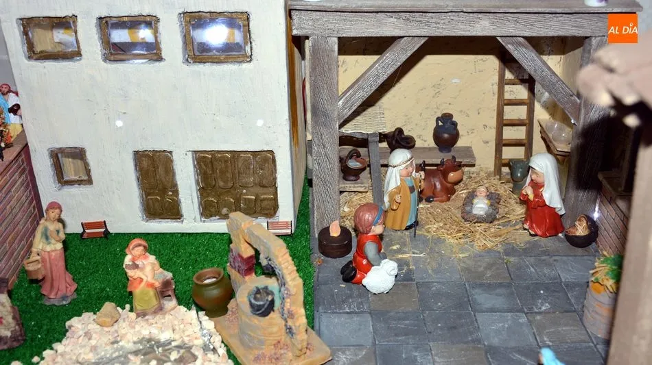 Foto 3 - La &ldquo;Estaci&oacute;n de Fregeneda&rdquo; acoge un Bel&eacute;n Navide&ntilde;o en el hogar del jubilado de Lumbrales