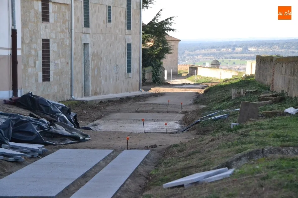 Foto 6 - El &lsquo;nuevo&rsquo; tramo del adarve empieza a tomar forma  