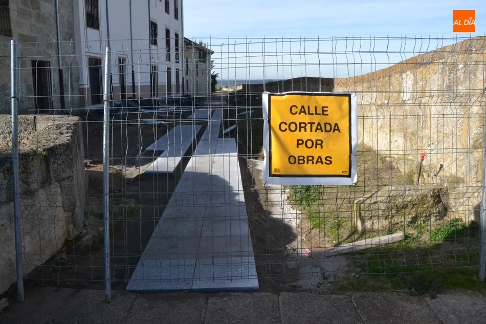 Foto 2 - El &lsquo;nuevo&rsquo; tramo del adarve empieza a tomar forma  