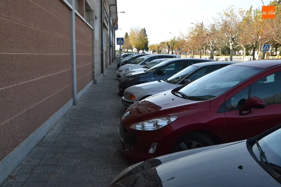 Foto 3 - 1Foto: A tope de coches... y sin haber clase  