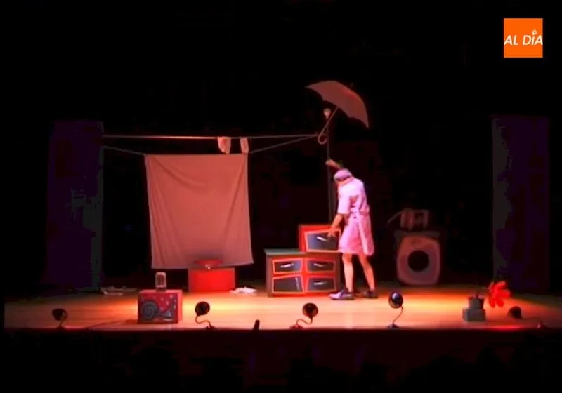 Foto 8 - &lsquo;La queja de Mariteja&rsquo; re&uacute;ne al p&uacute;blico infantil en la biblioteca Torrente Ballester