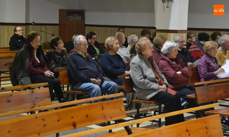 Foto 9 - El Coro de San Andr&eacute;s anima la Vigilia del Movimiento Familiar Cristiano  