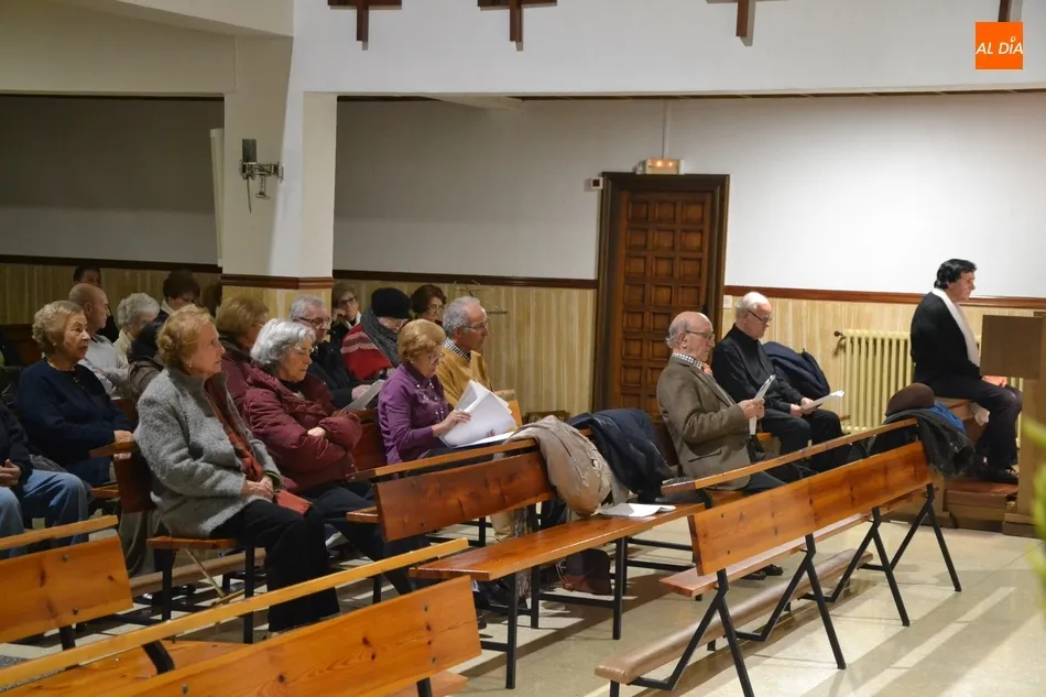 Foto 10 - El Coro de San Andr&eacute;s anima la Vigilia del Movimiento Familiar Cristiano  
