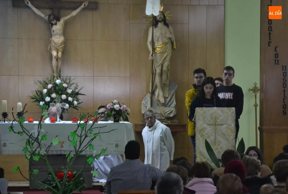 Foto 3 - La Pastoral Juvenil se sube a la higuera en la Vigilia de la Inmaculada  
