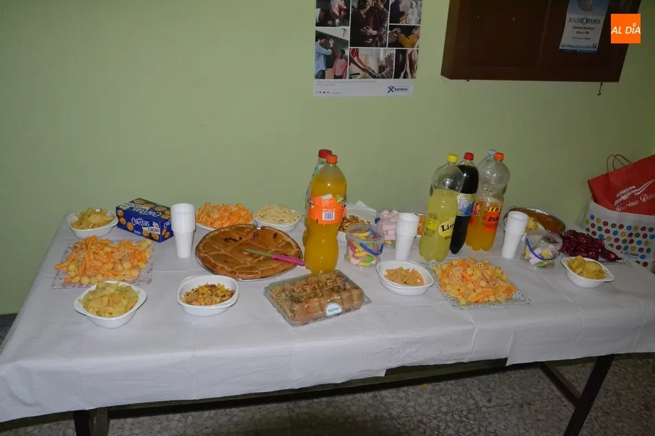 Foto 2 - La Pastoral Juvenil se sube a la higuera en la Vigilia de la Inmaculada  