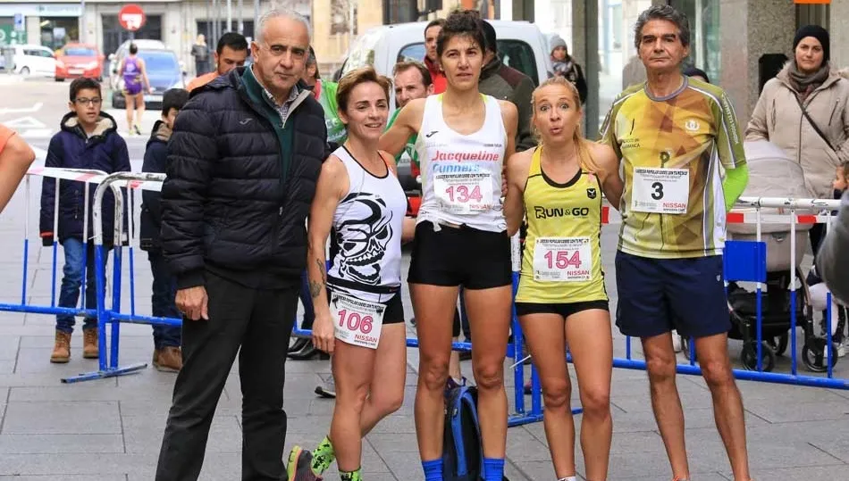 Roberto Bueno y Pilar Álvarez vencen en la I Carrera ‘Corre con tu médico’