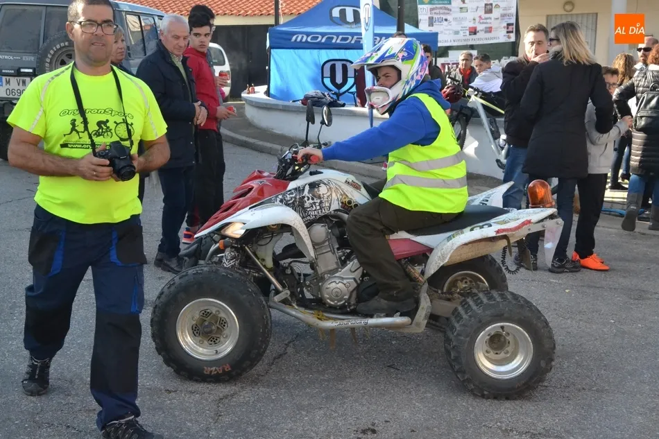 Foto 3 - R&eacute;cord de participaci&oacute;n en la cita prenavide&ntilde;a de Saelices con la BTT  