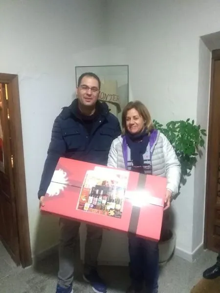 Foto 2 - Los vecinos de Monterrubio de la Sierra participan en un encuentro navide&ntilde;o  