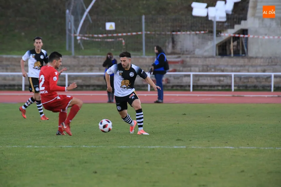 Foto 3 - Unionistas no decanta la balanza ante el Deportivo Fabril (0-0)