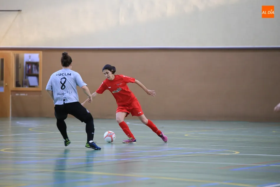 Foto 9 - La Universidad de Salamanca cae frente al Almagro (4-5) en un partido marcado por el arbitraje