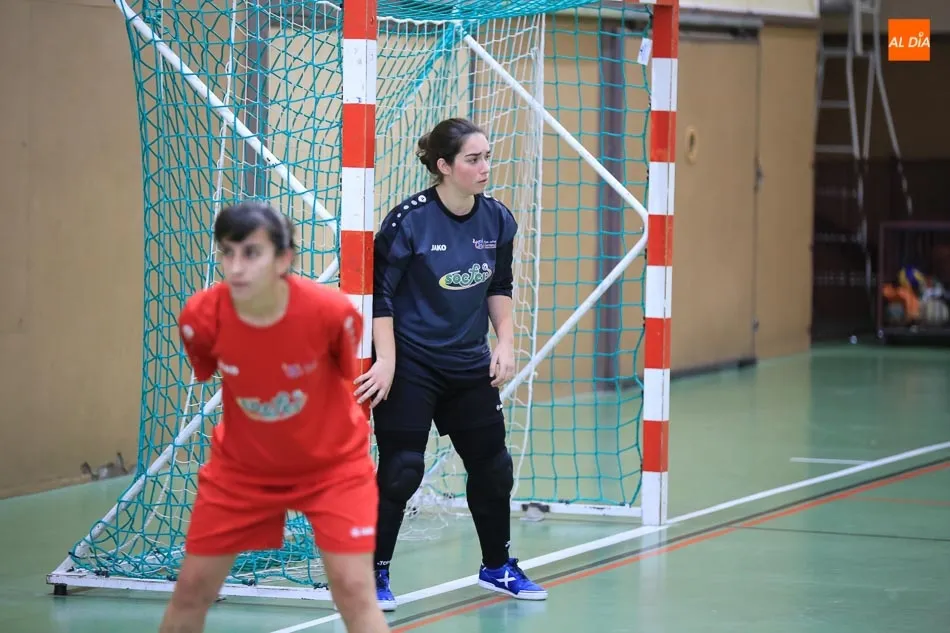 Foto 5 - La Universidad de Salamanca cae frente al Almagro (4-5) en un partido marcado por el arbitraje