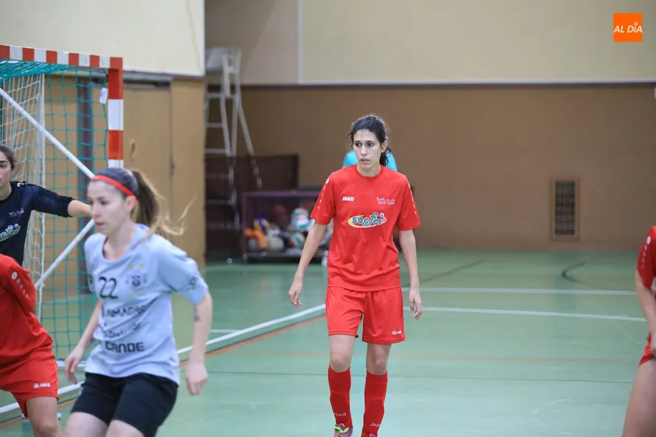 Foto 4 - La Universidad de Salamanca cae frente al Almagro (4-5) en un partido marcado por el arbitraje