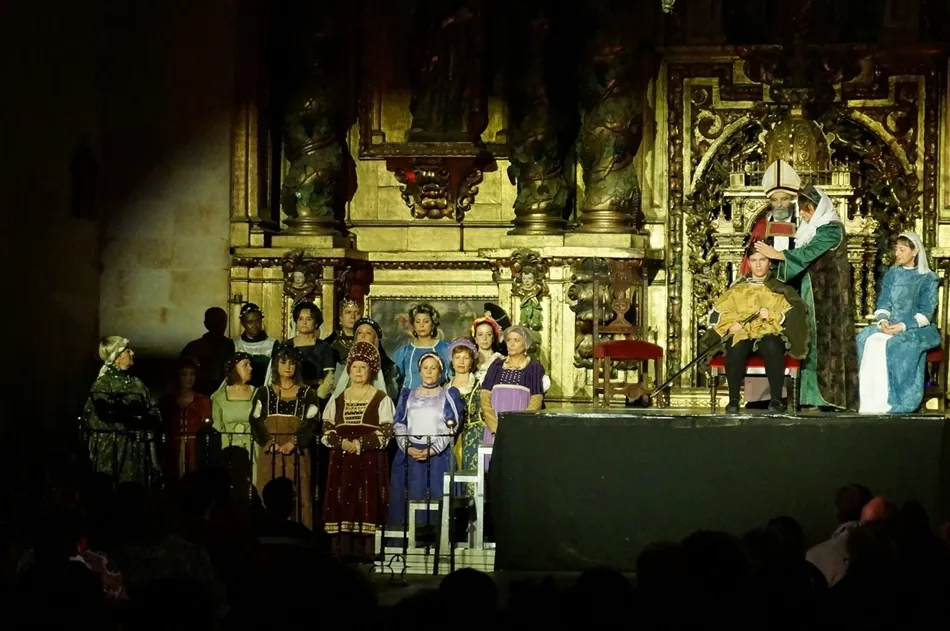 Foto 9 - La reina Berenguela, su vecina m&aacute;s ilustre, conquista Villares de la Reina
