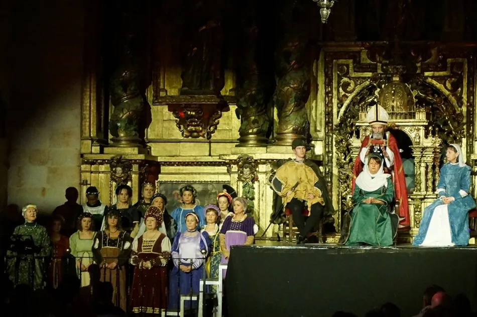 Foto 10 - La reina Berenguela, su vecina m&aacute;s ilustre, conquista Villares de la Reina