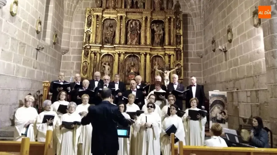 Foto 4 - La Coral D&aacute;maso Ledesma ofrece un interesante Concierto de Navidad en la iglesia de Ba&ntilde;ob&aacute;rez