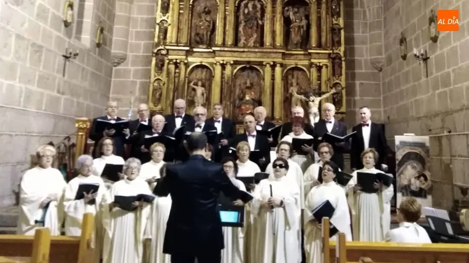 Foto 2 - La Coral D&aacute;maso Ledesma ofrece un interesante Concierto de Navidad en la iglesia de Ba&ntilde;ob&aacute;rez