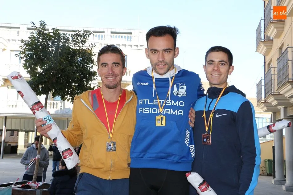 Foto 6 - Luis Fernando Alaejos se impone en la Carrera del Jam&oacute;n Veloz de Guijuelo  