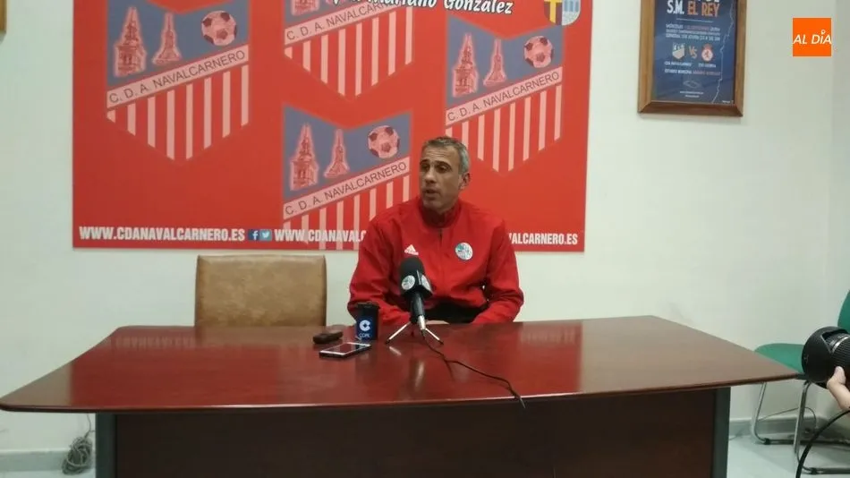 Manuel Robles, en rueda de prensa.