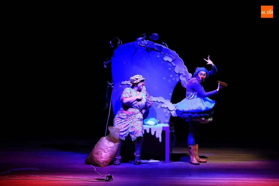 Foto 11 - El teatro infantil &lsquo;&iexcl;Hasta las gotas!&rsquo; pone el broche final al II &lsquo;Encuentro de Payasas&rsquo;  