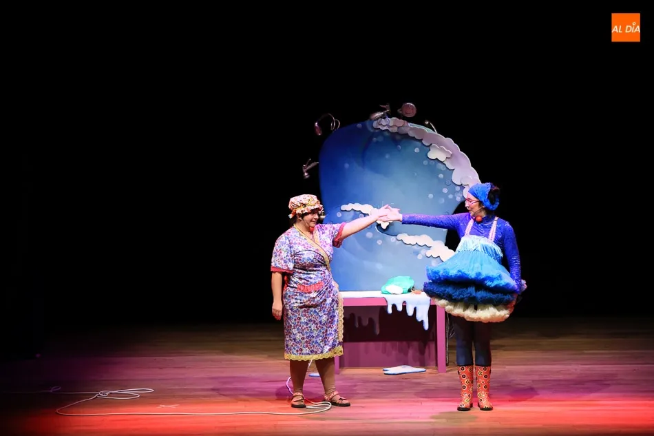 Foto 7 - El teatro infantil &lsquo;&iexcl;Hasta las gotas!&rsquo; pone el broche final al II &lsquo;Encuentro de Payasas&rsquo;  