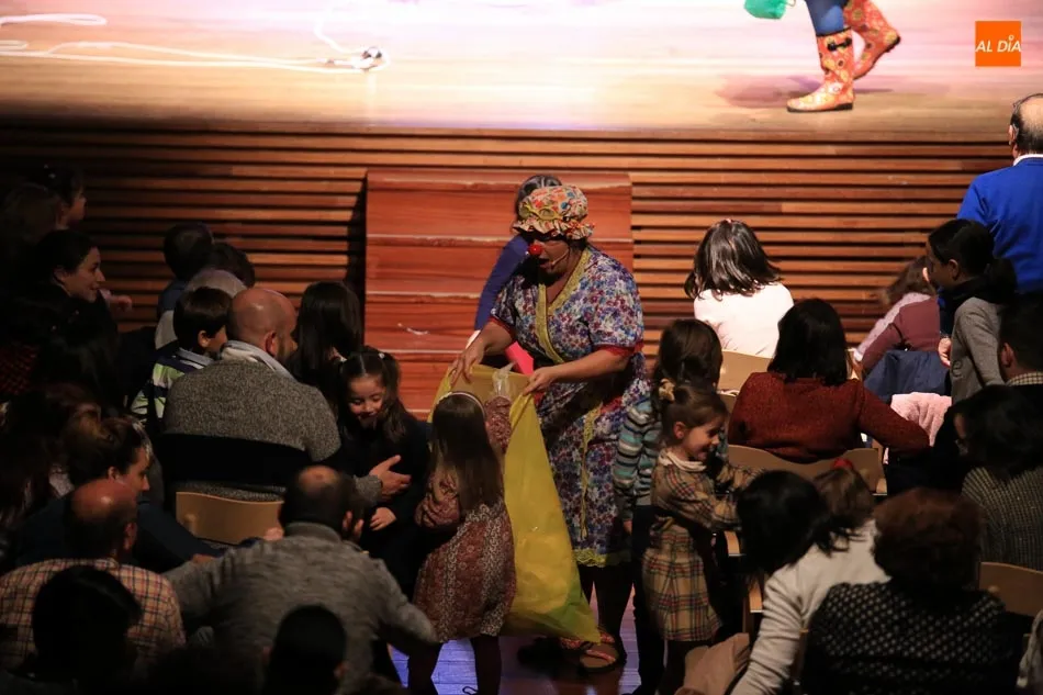Foto 3 - El teatro infantil &lsquo;&iexcl;Hasta las gotas!&rsquo; pone el broche final al II &lsquo;Encuentro de Payasas&rsquo;  