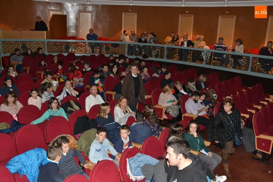 Foto 10 - Tarde m&aacute;gica en el Teatro de la mano de Kiko Pastur  
