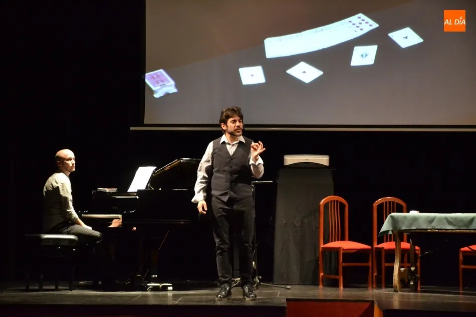 Foto 4 - Tarde m&aacute;gica en el Teatro de la mano de Kiko Pastur  