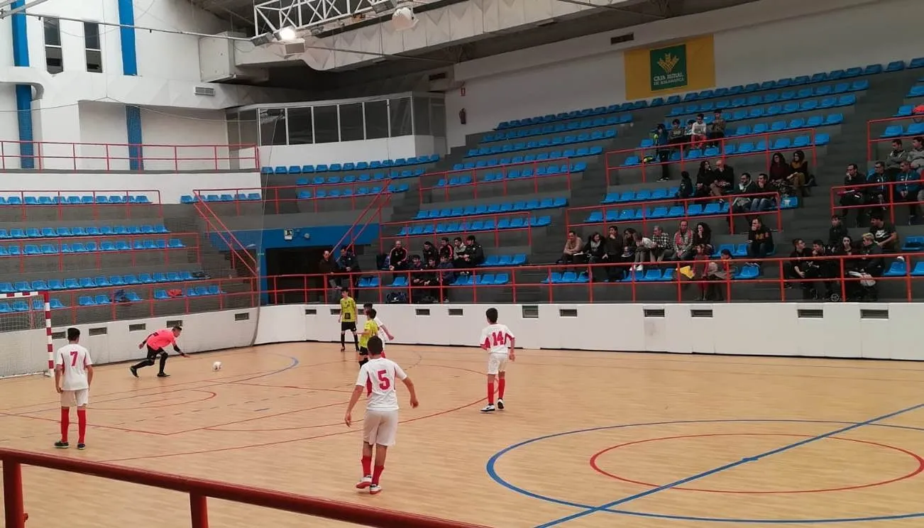 Foto 4 - Juveniles y cadetes del III Columnas golean en La Alamedilla al FS San Jos&eacute;  