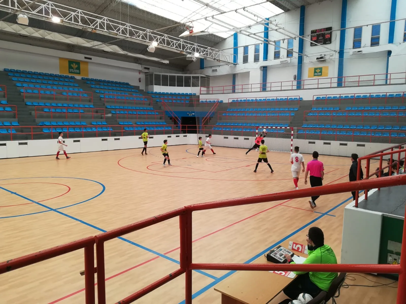 Foto 3 - Juveniles y cadetes del III Columnas golean en La Alamedilla al FS San Jos&eacute;  