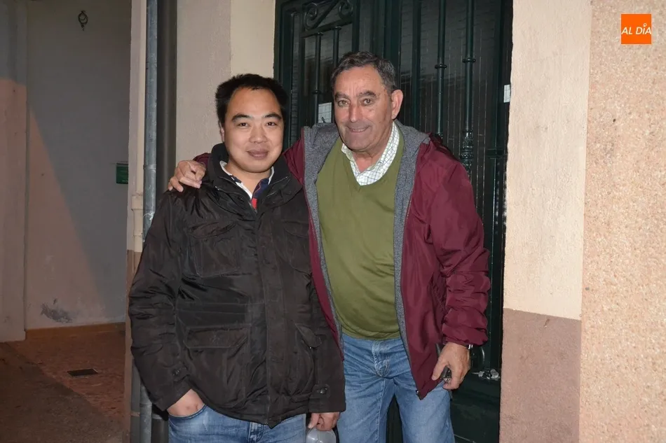 Eh, sácanos una foto: Vecinos  