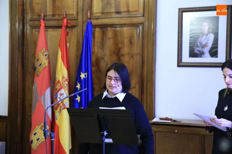 Foto 8 - Representantes de la sociedad salmantina se unen por la defensa de los Derechos Humanos