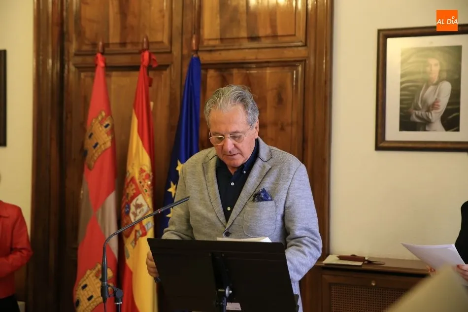 Foto 6 - Representantes de la sociedad salmantina se unen por la defensa de los Derechos Humanos