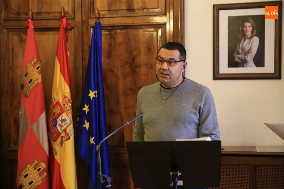 Foto 5 - Representantes de la sociedad salmantina se unen por la defensa de los Derechos Humanos