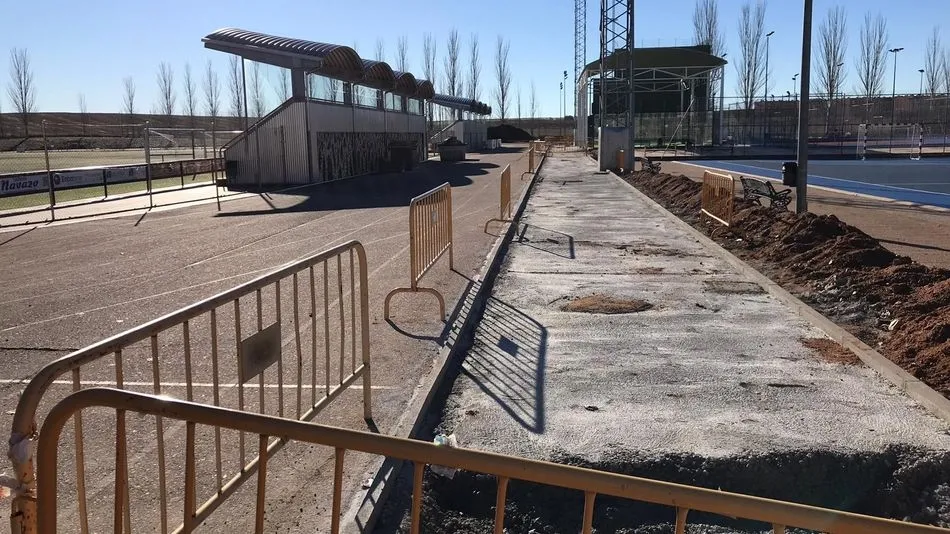 Inicio de las obras del Complejo Deportivo Exterior de Carbajosa