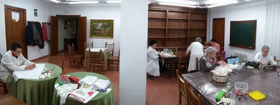 Foto 2 - Van llegando a su fin los cursos del primer trimestre del Centro de Mayores  