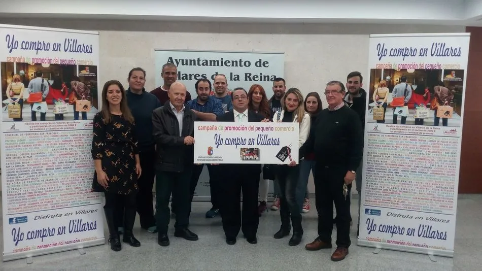 Presentación de la campaña municipal para el fomento del comercio local durante la Navidad