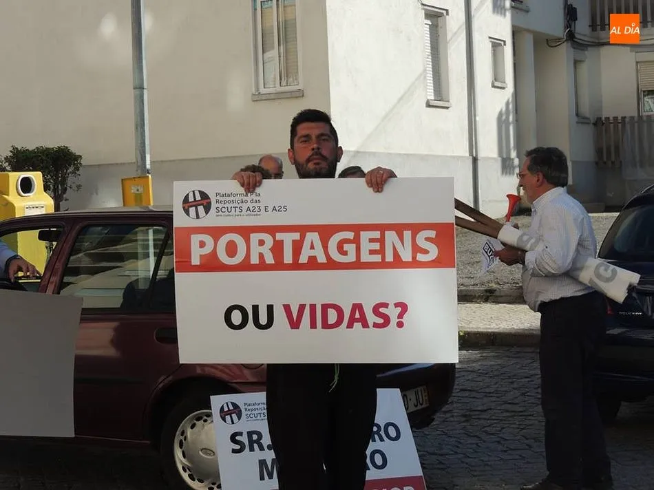 Foto 7 - Una plataforma portuguesa se moviliza para la eliminaci&oacute;n de los peajes en las autov&iacute;as que...