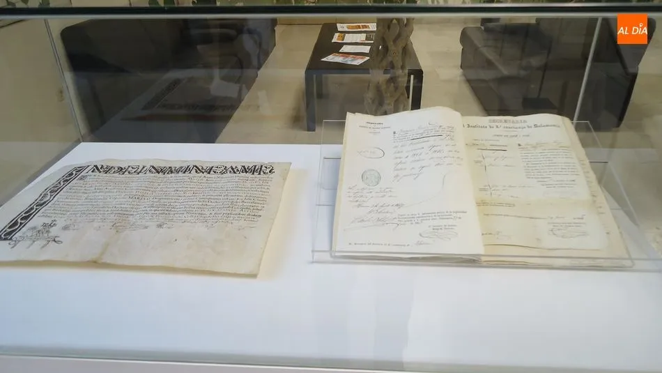 Foto 6 - El Archivo Hist&oacute;rico Provincial se une al VIII Centenario de la Universidad con una exposici&oacute;n
