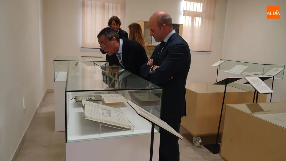 Foto 3 - El Archivo Hist&oacute;rico Provincial se une al VIII Centenario de la Universidad con una exposici&oacute;n