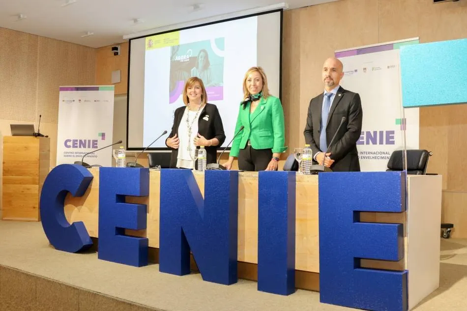 El Centro Internacional sobre el Envejecimiento (CENIE) de la Fundación General de la Universidad de Salamanca, en colaboración con Fundación COTEC en esta iniciativa